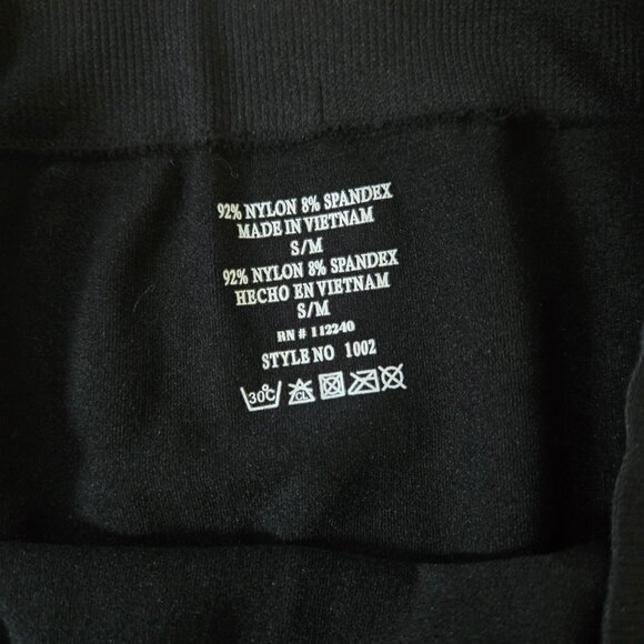 Angel Serenade Black Lace Capri Leggings (S/M) NWOT - Picture 5 of 5